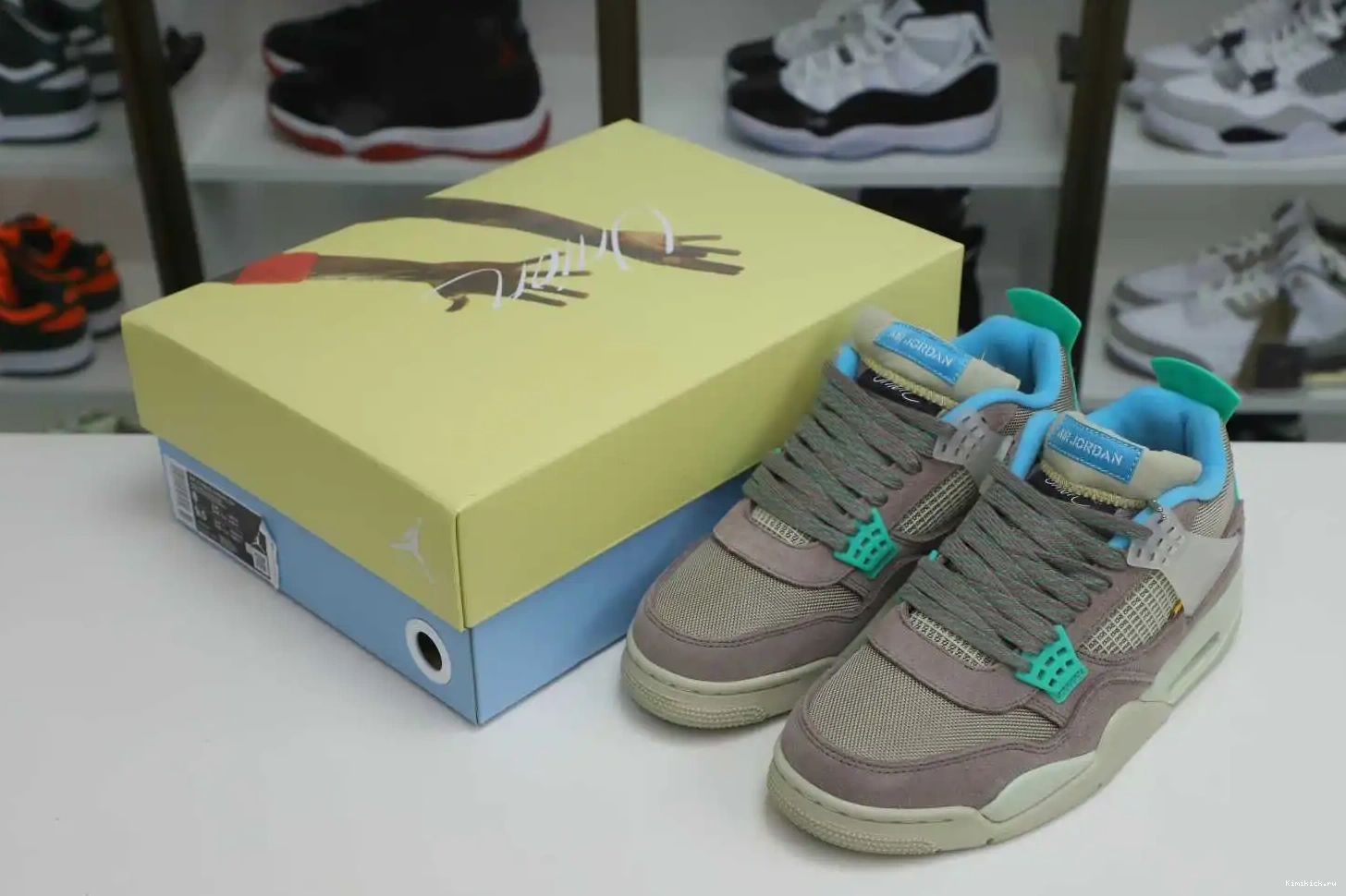 X RETRO Kimikick JORDAN LA 4 HAZE' 'TAUPE AIR UNION 0519